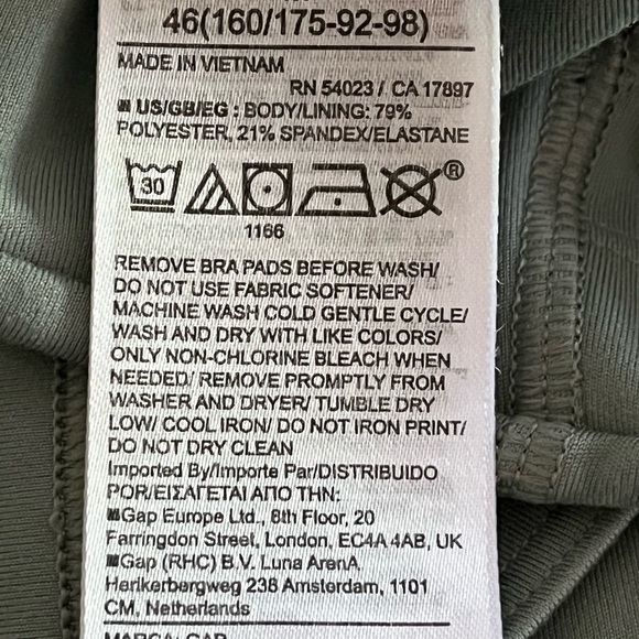 3 Piece Gap fit activewear - Picture 11 of 13